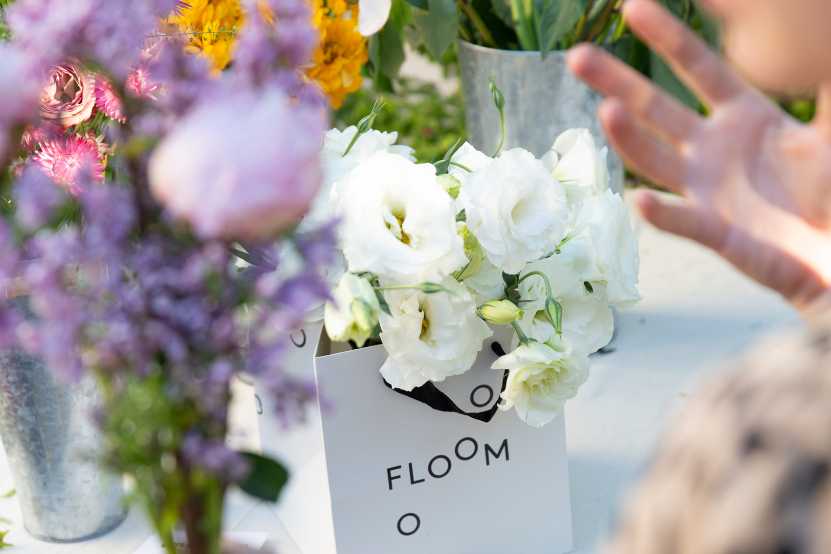 Floom floral arrangements